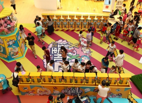 巨型XXXL扭蛋機風騷駕到